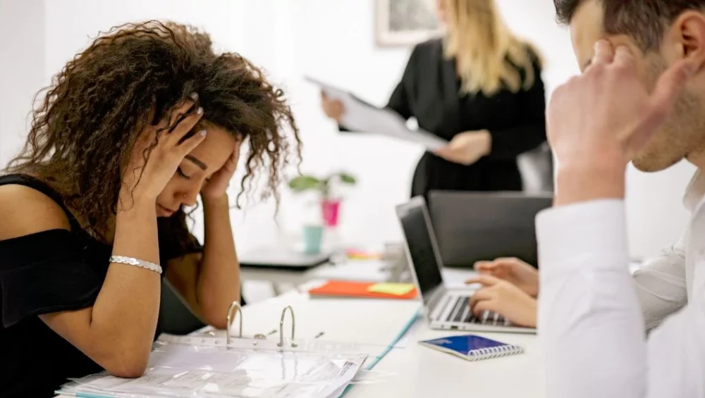 7 Signs Your Body Is Asking You to Reset Before You Burn Out